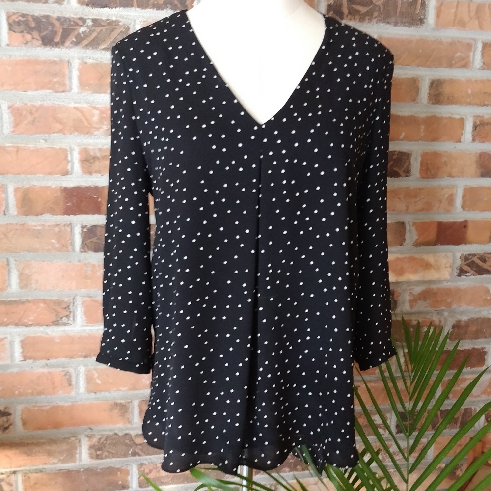 WHBM Black with White Dots Long Flowy V-Neck Tunic, size 4 B4